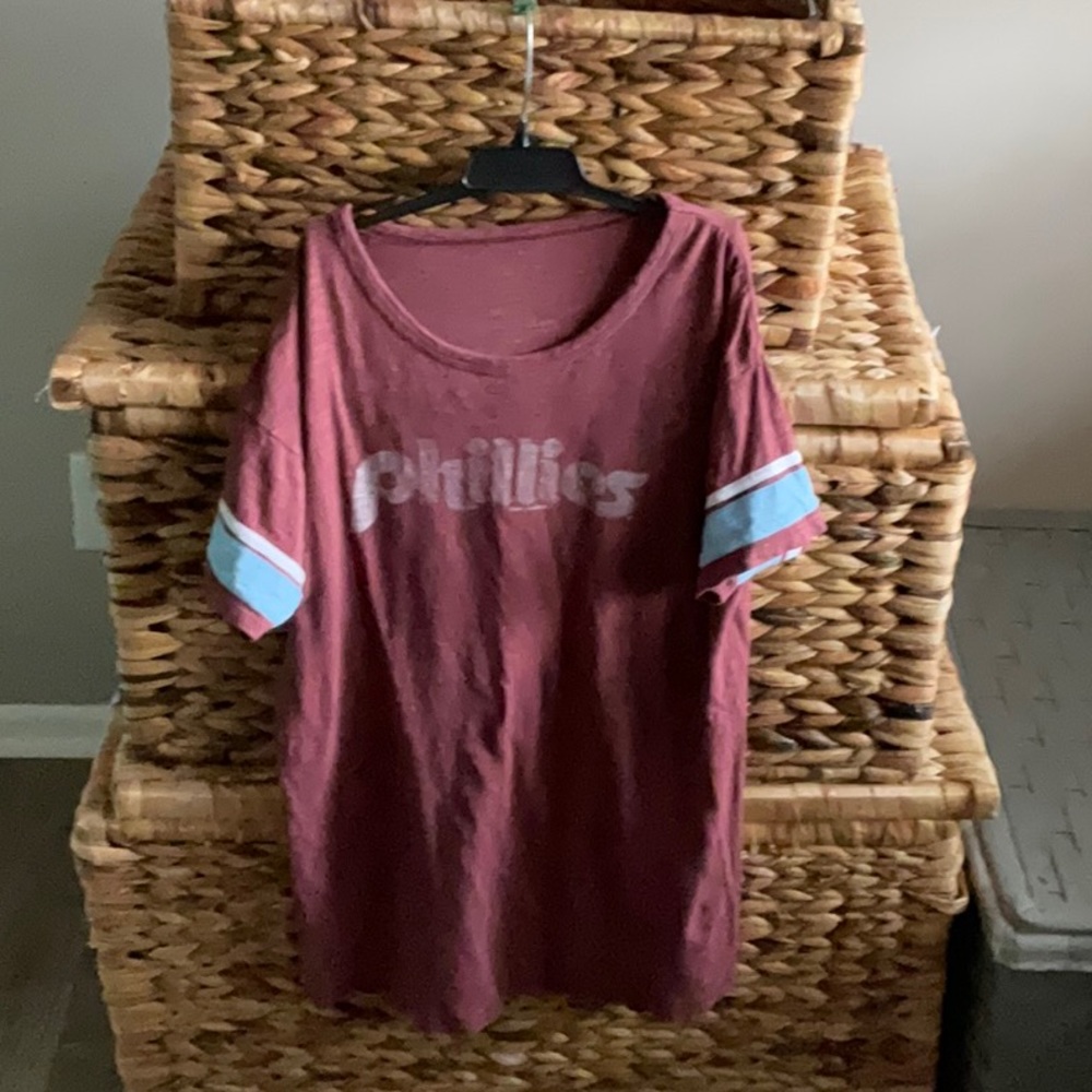 Vintage Phillies Shirt